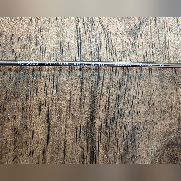 Ray-Ban Polorized Aviator Sunglasses With Blue Tint RB 3025 Authentic - Picture 8 of 15